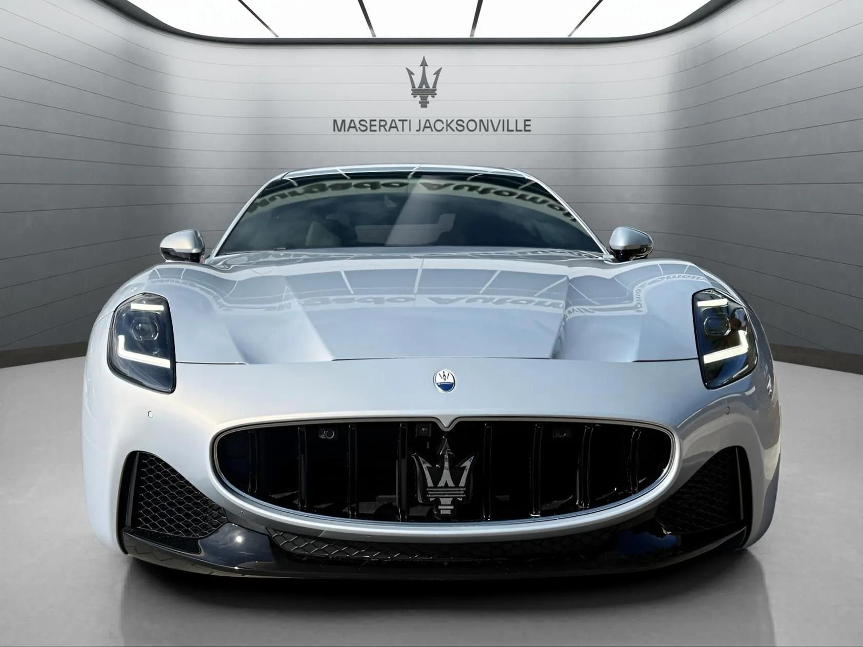Certified 2025 Maserati GranTurismo Modena AWD/4WD image 10