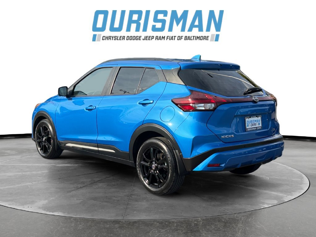 Used 2023 Nissan Kicks SR w/ SR Premium Package FWD image 4