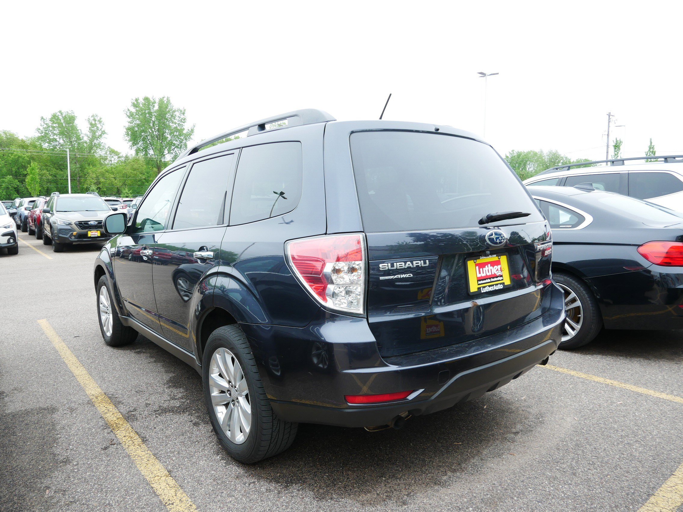 Used 2012 Subaru Forester 2.5X Premium w/ All-Weather Pkg AWD/4WD image 4