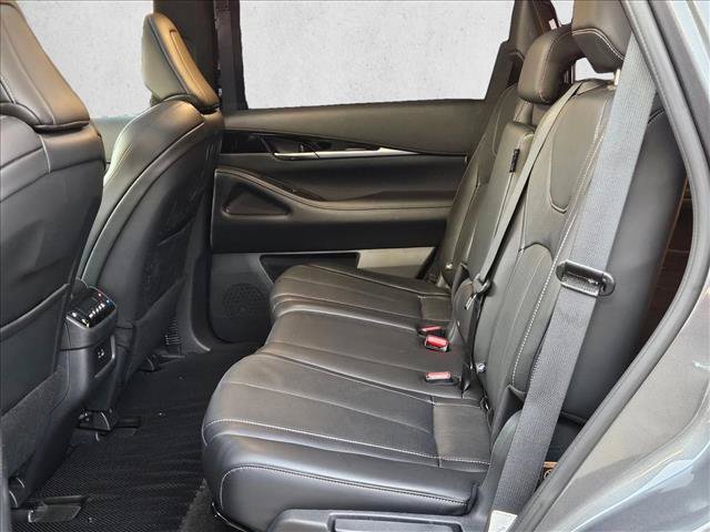 Used 2025 INFINITI QX60 Pure FWD image 16