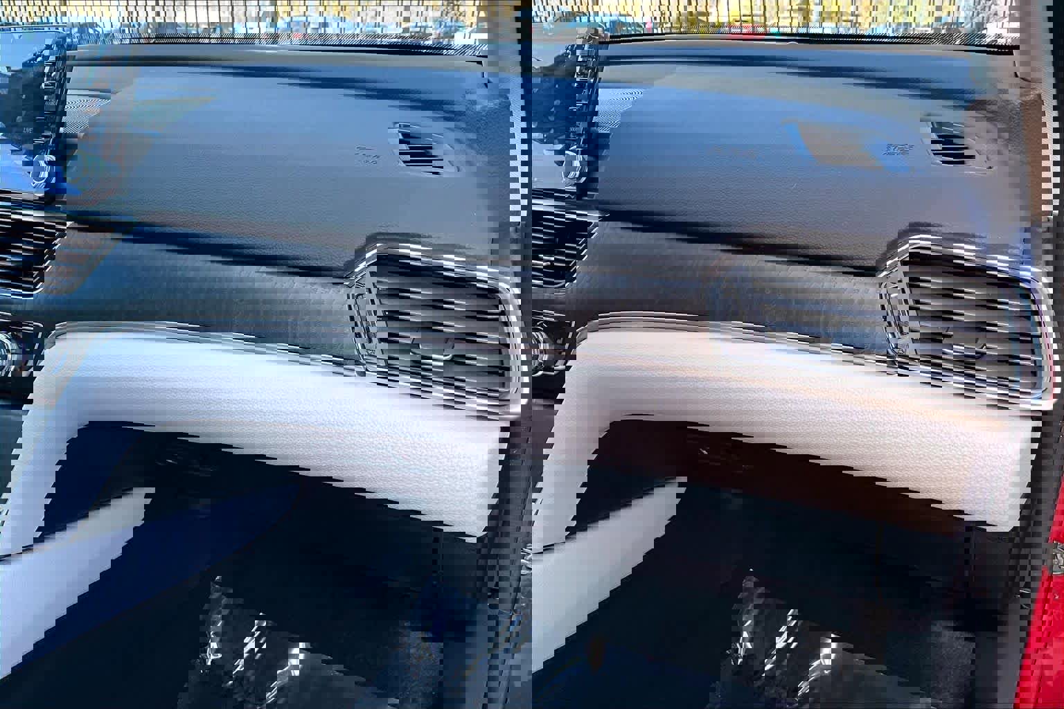 Used 2018 Honda Accord EX image 19