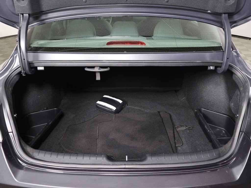 Used 2023 Hyundai Elantra SEL w/ Preferred Accessory Package image 15