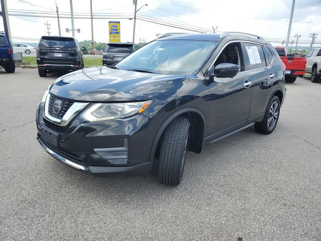 Used 2019 Nissan Rogue SV w/ Premium Package AWD/4WD image 2