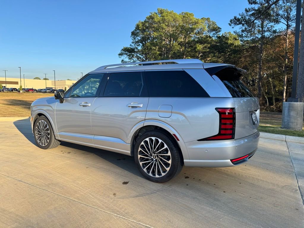 Used 2026 Hyundai Palisade Calligraphy image 3