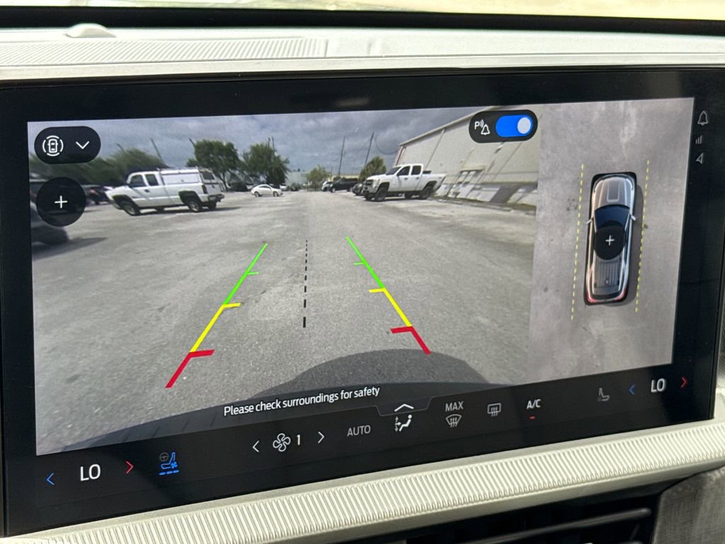 Used 2025 Ford Explorer Platinum w/ Ultimate Package image 22