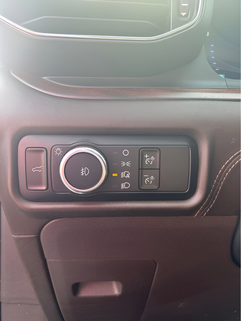 Used 2023 Ford Explorer King Ranch AWD/4WD image 10