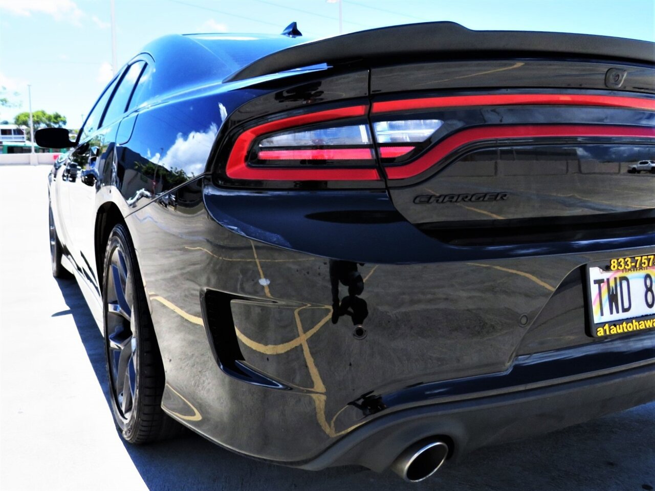 Used 2019 Dodge Charger R/T w/ Plus Group RWD image 5