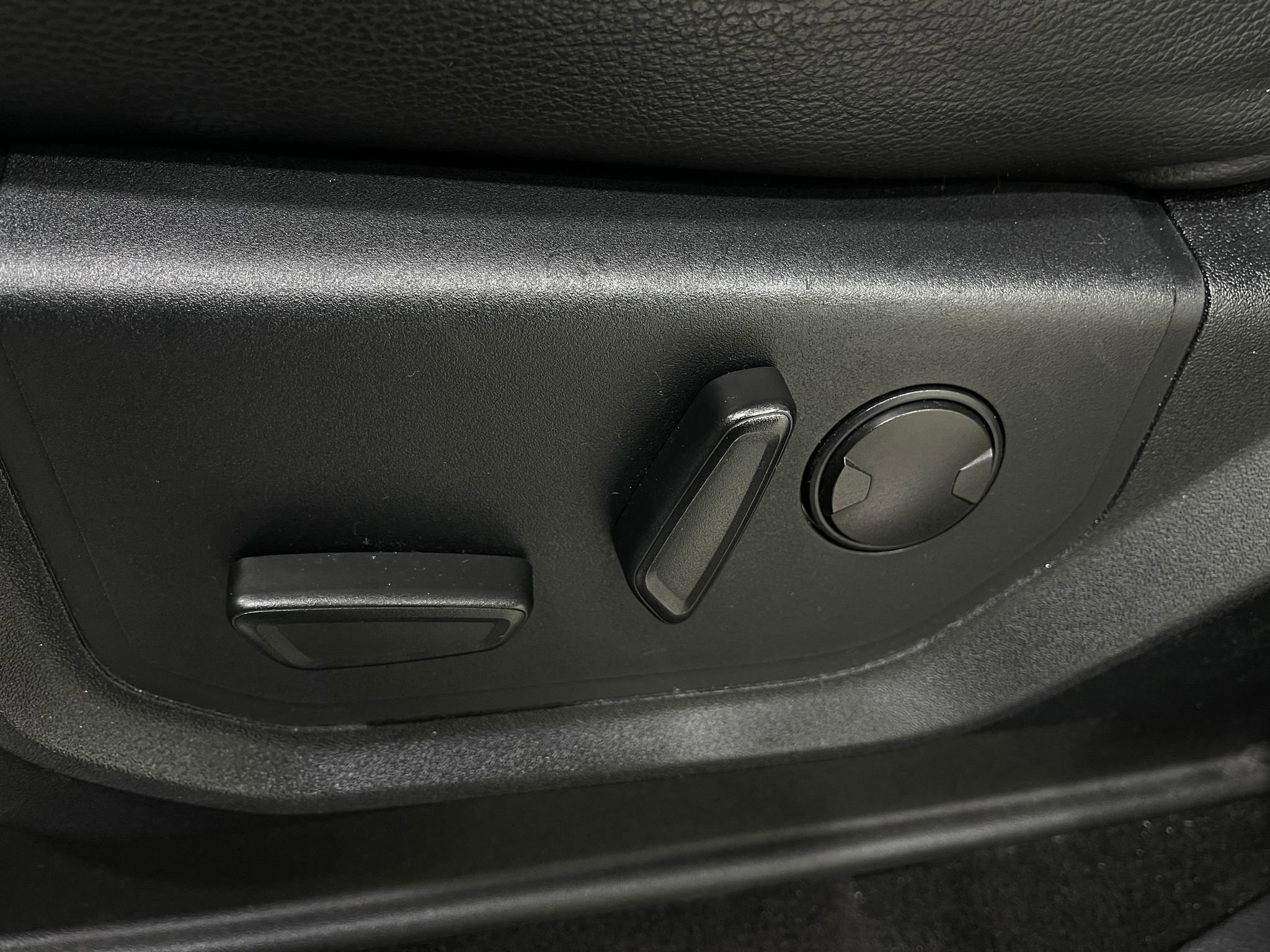 Used 2020 Ford Expedition XLT w/ Equipment Group 202A image 18