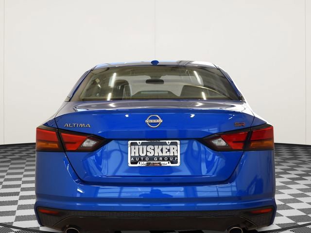 Used 2025 Nissan Altima 2.5 SR FWD image 11