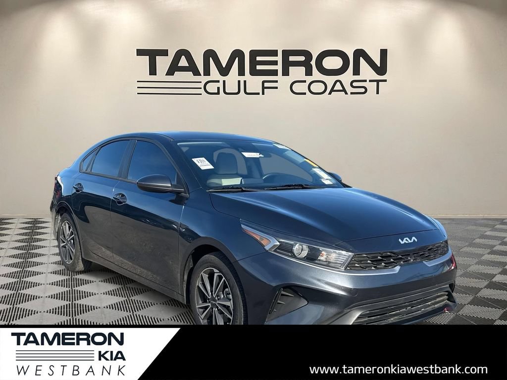 Certified 2022 Kia Forte LXS
