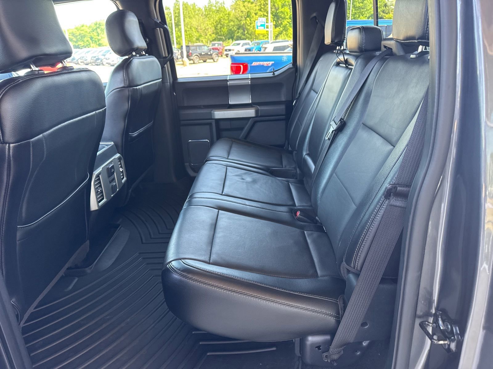 Used 2015 Ford F150 Lariat w/ Equipment Group 502A Luxury AWD/4WD image 37