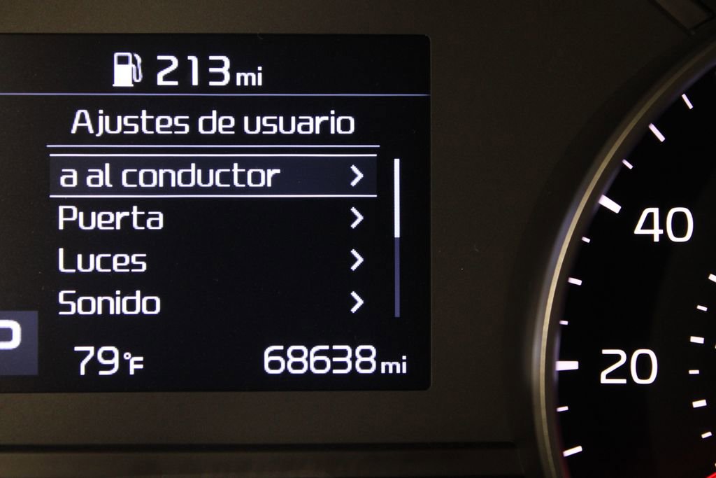 Used 2020 Kia Sportage LX image 24