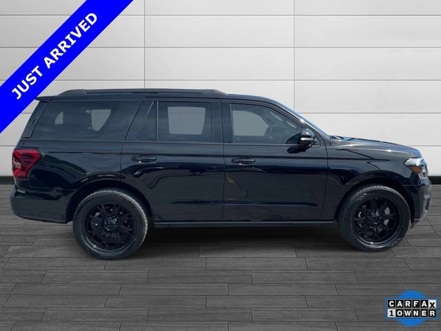 Used 2024 Ford Expedition Limited AWD/4WD image 2
