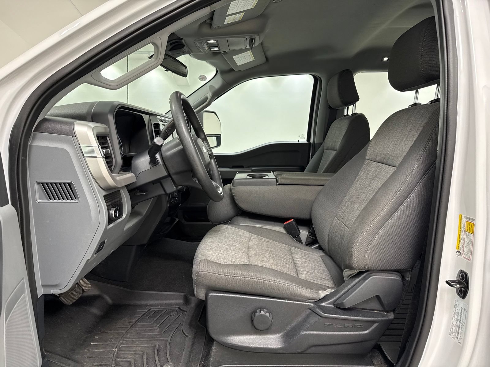 Used 2023 Ford F250 XL w/ STX Appearance Package AWD/4WD image 19