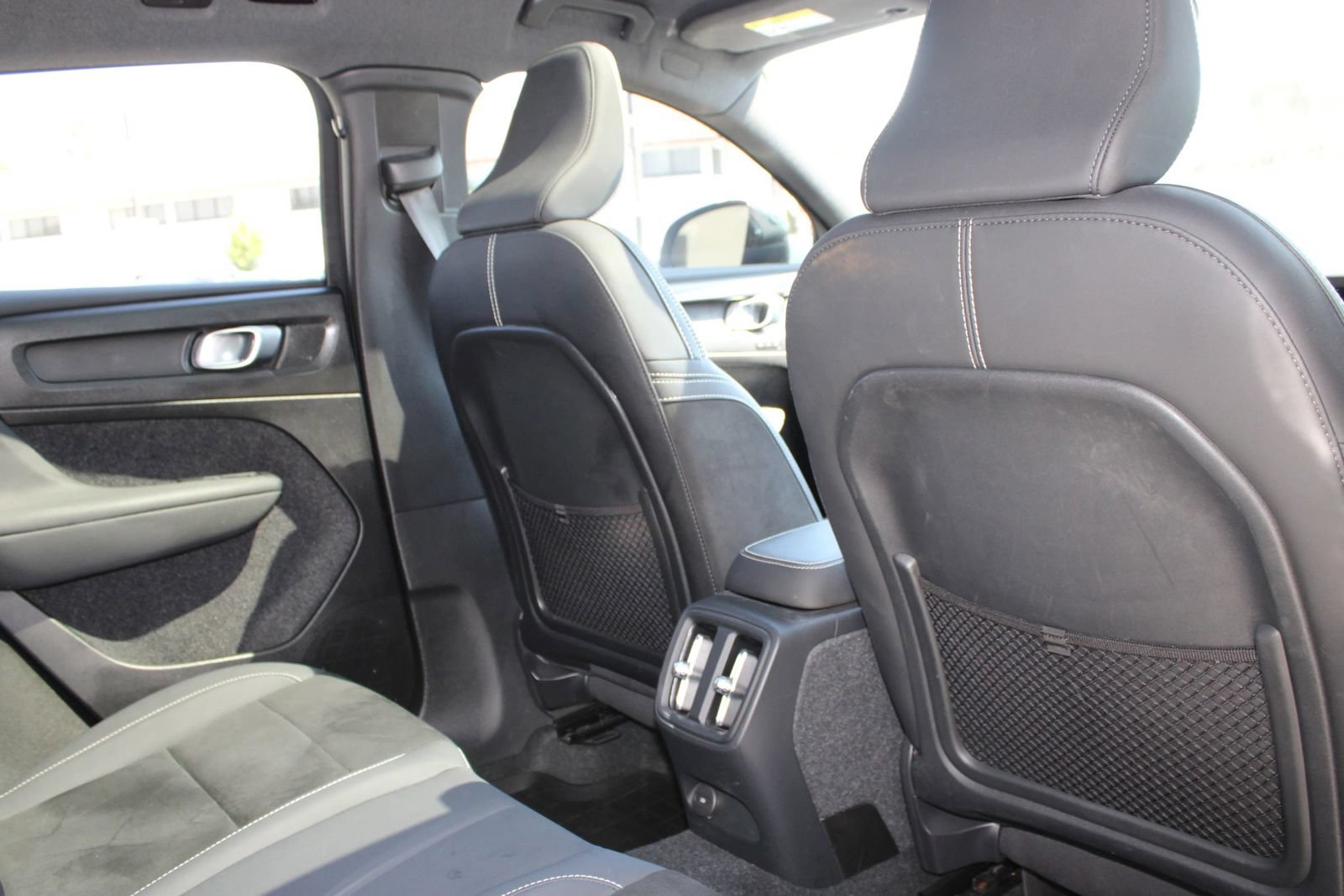 Used 2023 Volvo C40 P8 Recharge Plus w/ Protection Package Premier AWD/4WD image 7