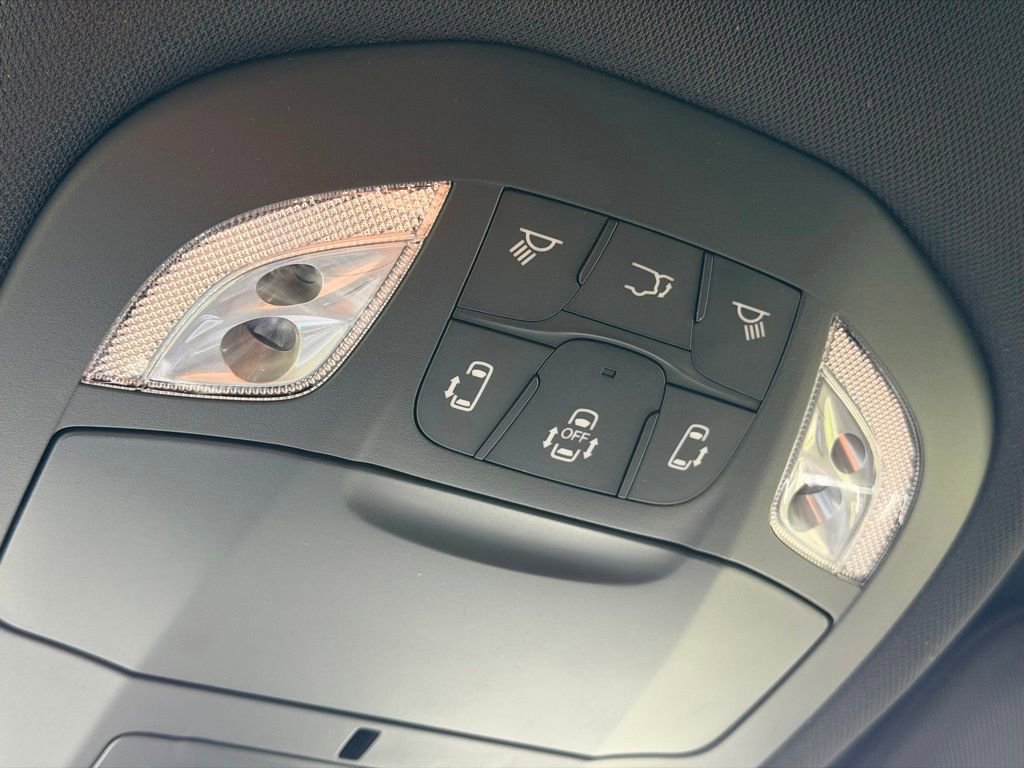 New 2027 Chrysler Pacifica Select FWD image 28