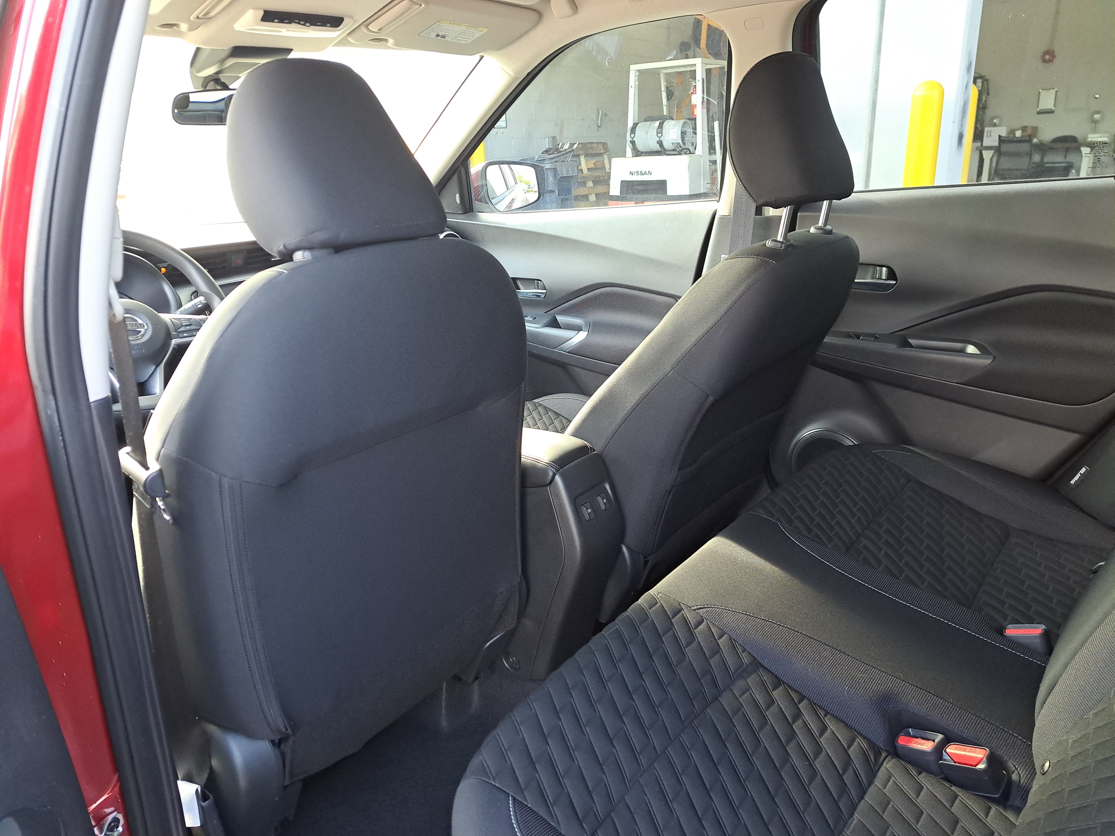 Certified 2021 Nissan Kicks SV FWD image 15