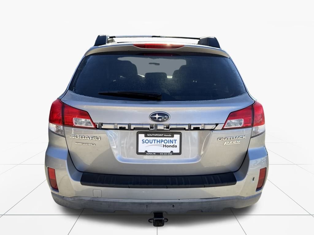 Used 2010 Subaru Outback 2.5i Limited image 7