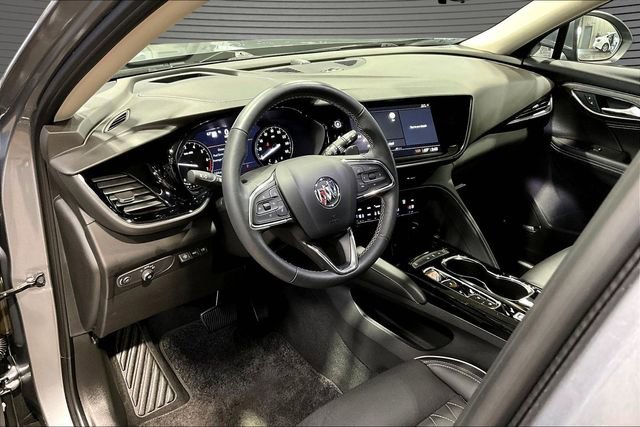 Used 2022 Buick Envision Avenir w/ Technology Package II FWD image 15