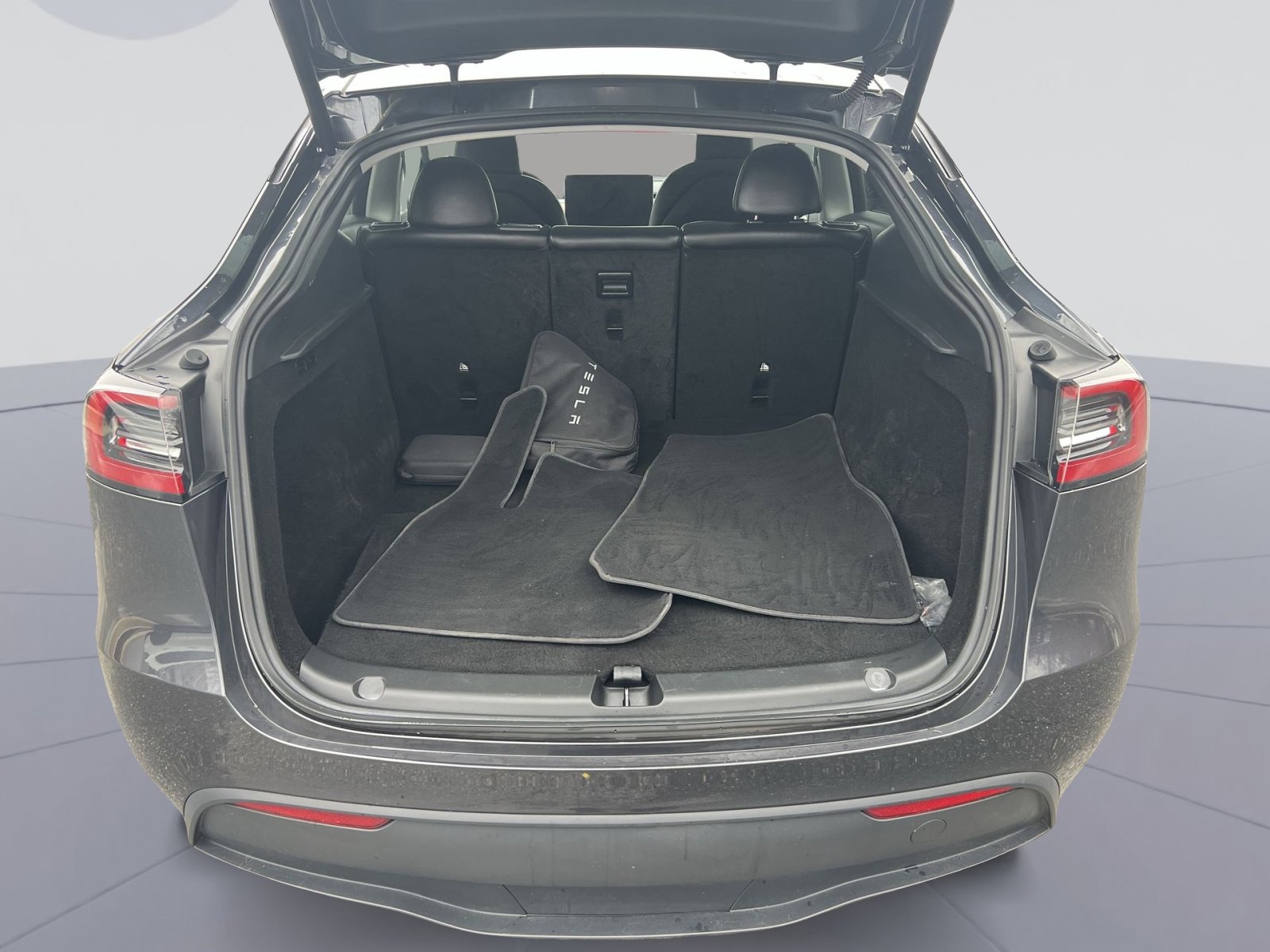 Used 2024 Tesla Model Y Performance image 26