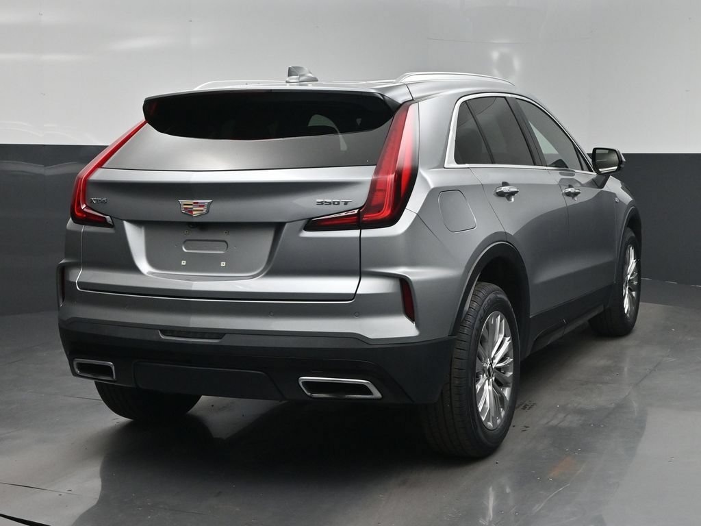 Used 2024 Cadillac XT4 Premium Luxury FWD image 11