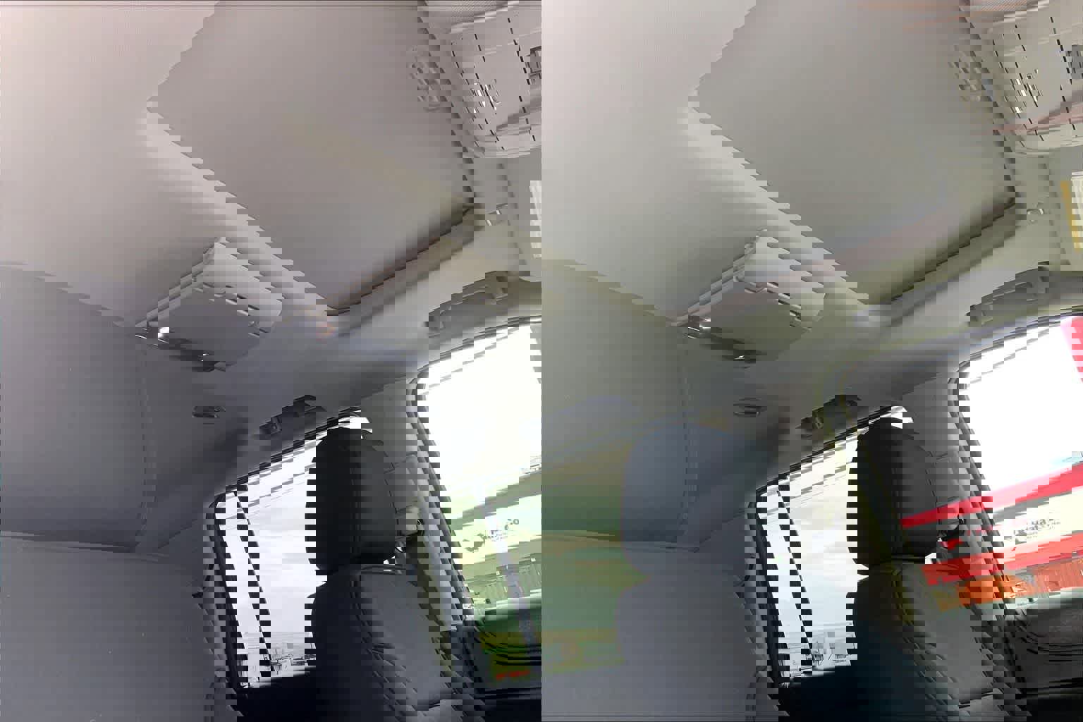 Used 2018 GMC Yukon XL SLT w/ Open Road Package image 29