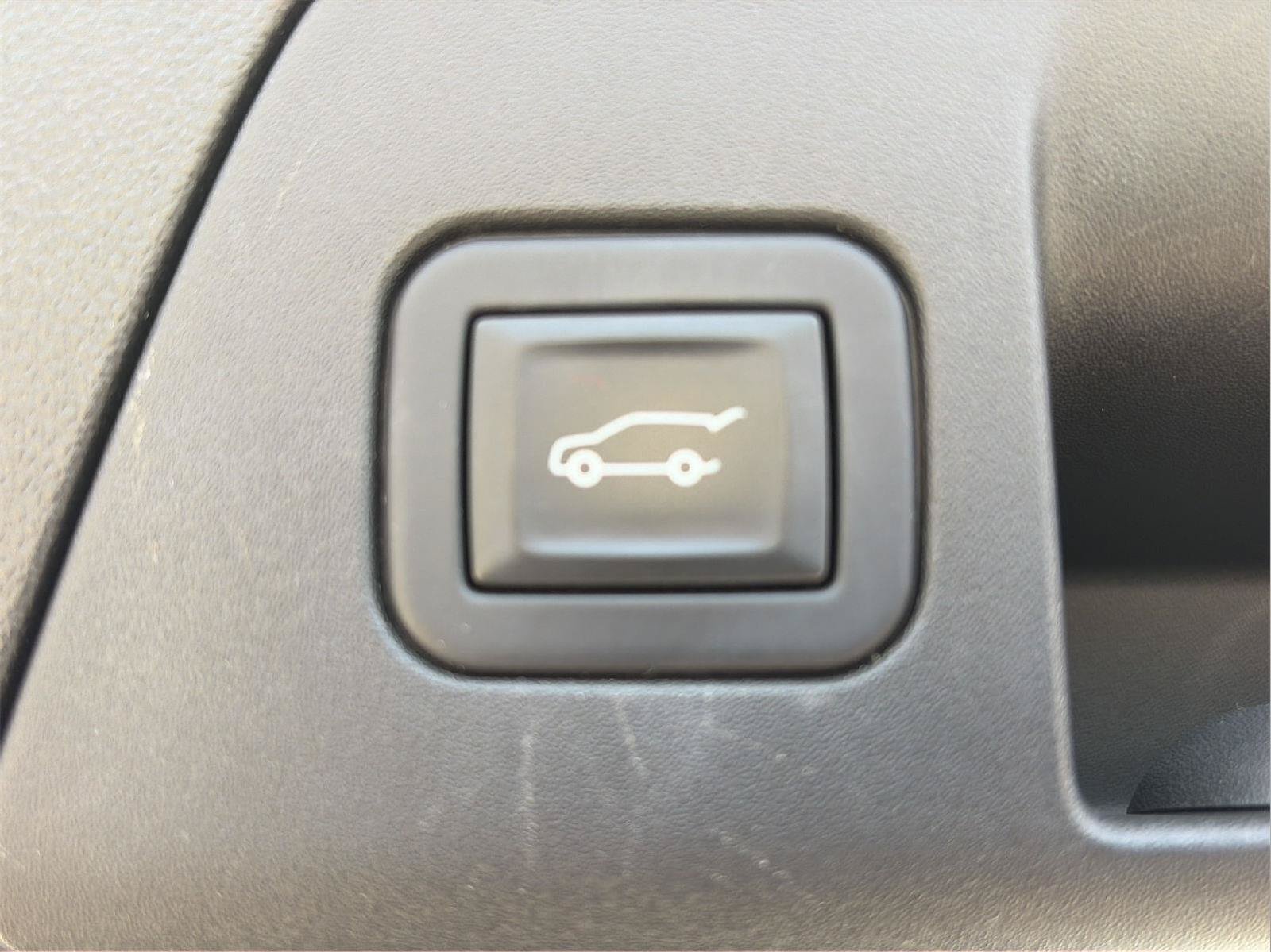 Certified 2023 Buick Envision Essence AWD/4WD image 25