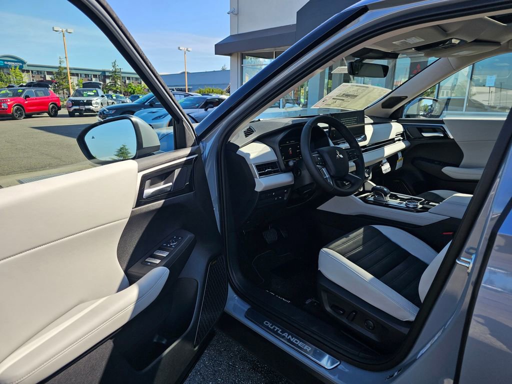 New 2026 Mitsubishi Outlander SE AWD/4WD image 16