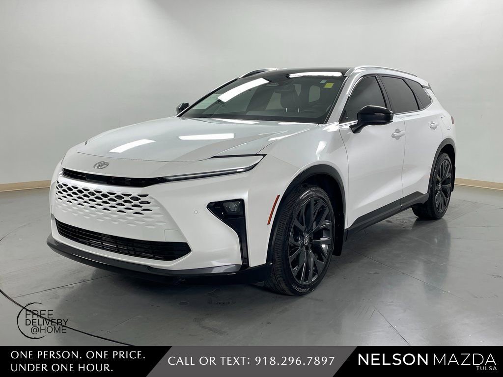 Used 2025 Toyota Crown Signia w/ Advanced Technology Package image 1