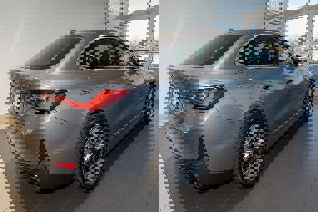 New 2026 BMW i4 xDrive40i w/ Premium Package image 5