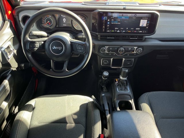 Used 2024 Jeep Gladiator Sport AWD/4WD image 14
