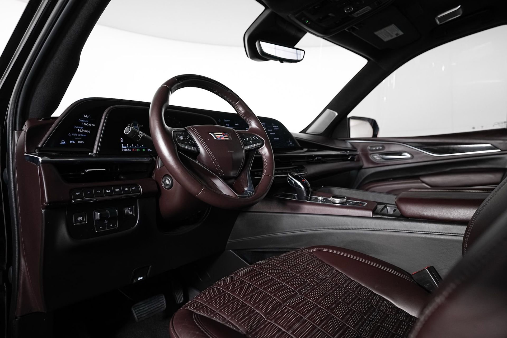 Used 2021 Cadillac Escalade Sport Platinum w/ LPO, ONYX Package image 14