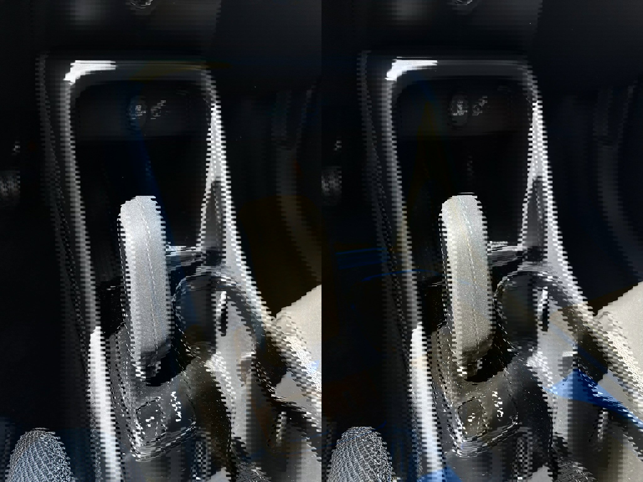 Certified 2024 Volvo C40 Recharge Core w/ Climate Package image 12