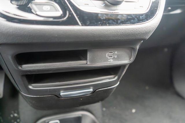 New 2026 Chrysler Pacifica Select image 22