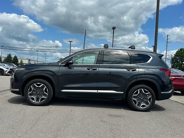 Used 2022 Hyundai Santa Fe Limited AWD/4WD image 2