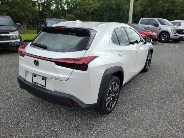 Used 2025 Lexus UX 300h FWD w/ Accessory Package (Z2) image 10