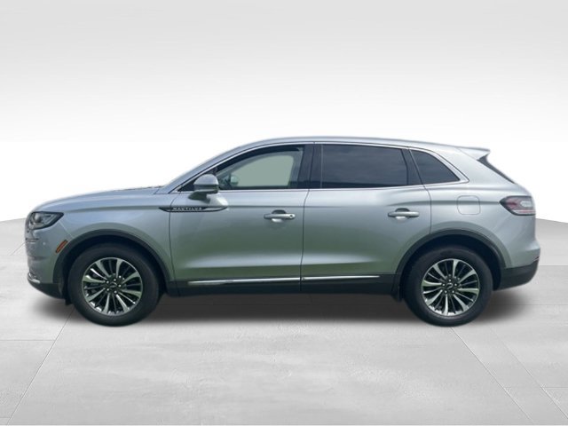 Used 2023 Lincoln Nautilus Reserve AWD/4WD image 11