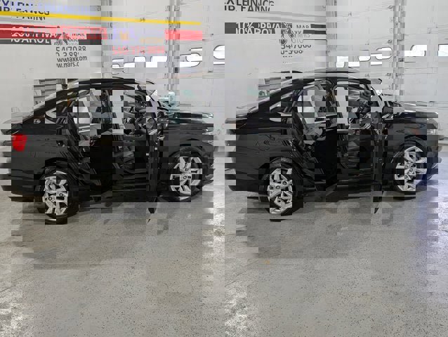 Used 2016 Chevrolet Impala LT w/ Convenience Package image 16