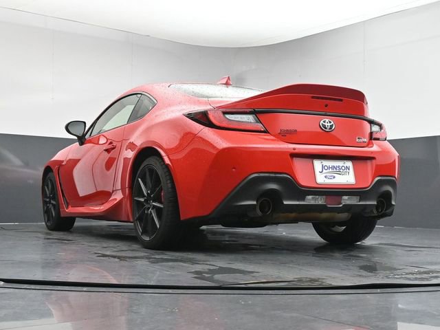 Used 2025 Toyota GR86 Premium w/ Performance Package RWD image 31