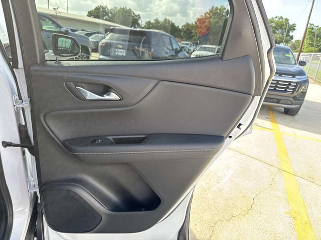 Used 2025 Chevrolet Blazer LT FWD image 26