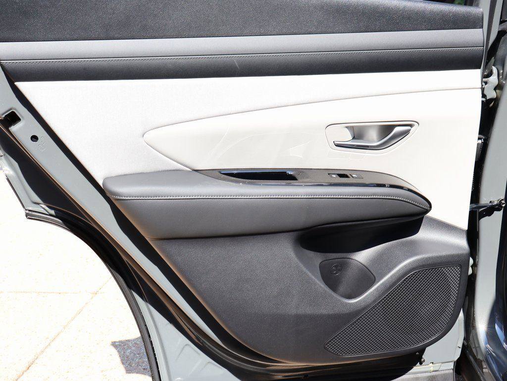 New 2026 Hyundai Tucson Limited image 18