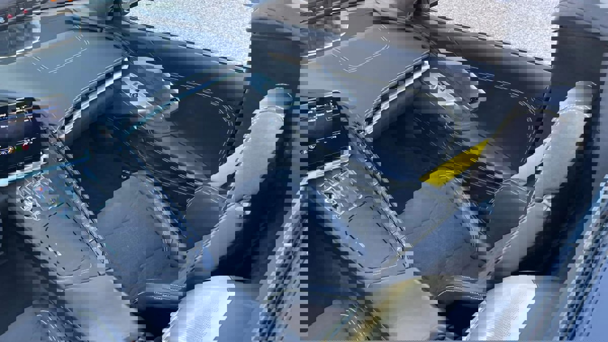 Used 2022 Chevrolet Corvette Stingray Premium Conv w/ Z51 Performance Package image 39