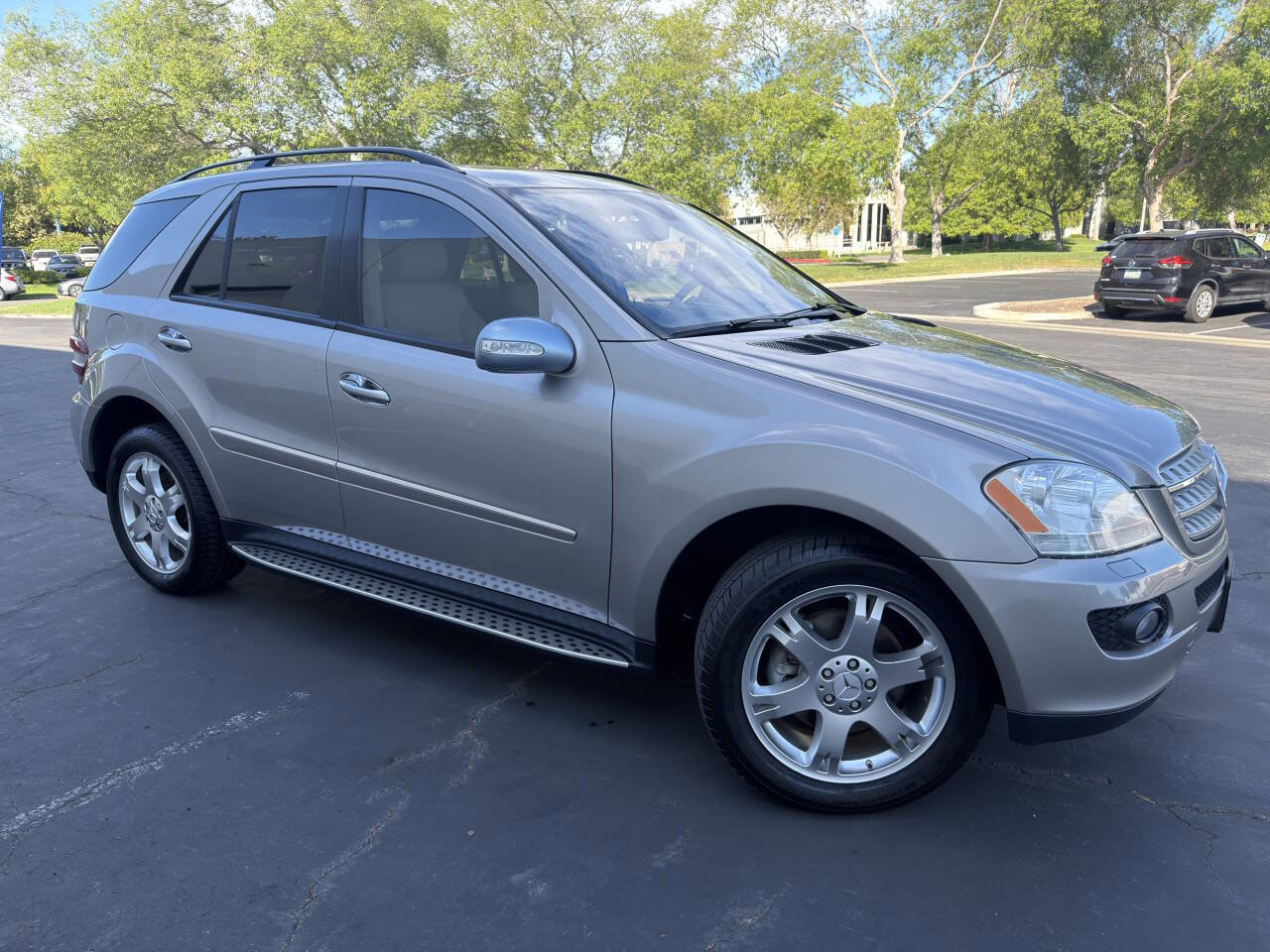 Used 2007 Mercedes-Benz ML 320 4MATIC image 2