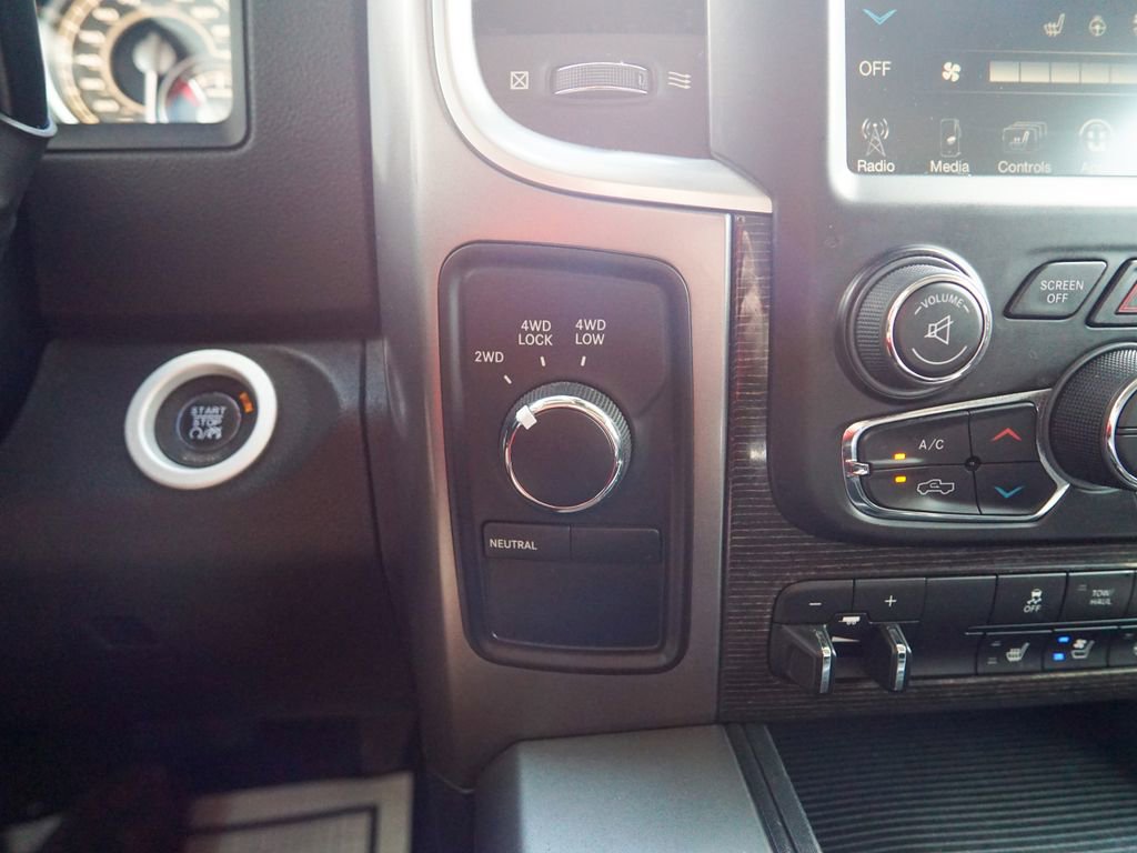 Used 2013 RAM 2500 Limited image 27