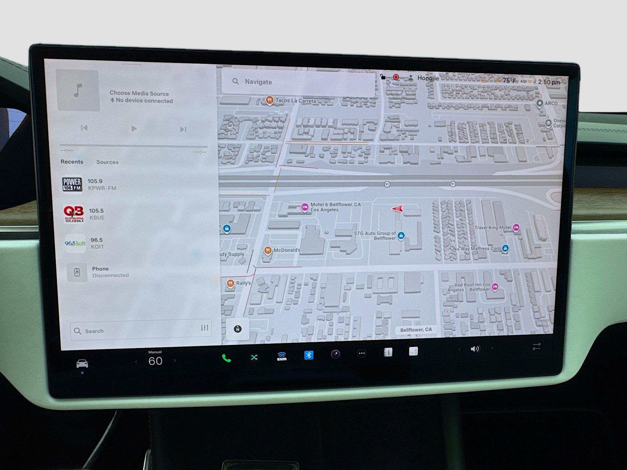 Used 2022 Tesla Model X AWD/4WD image 9