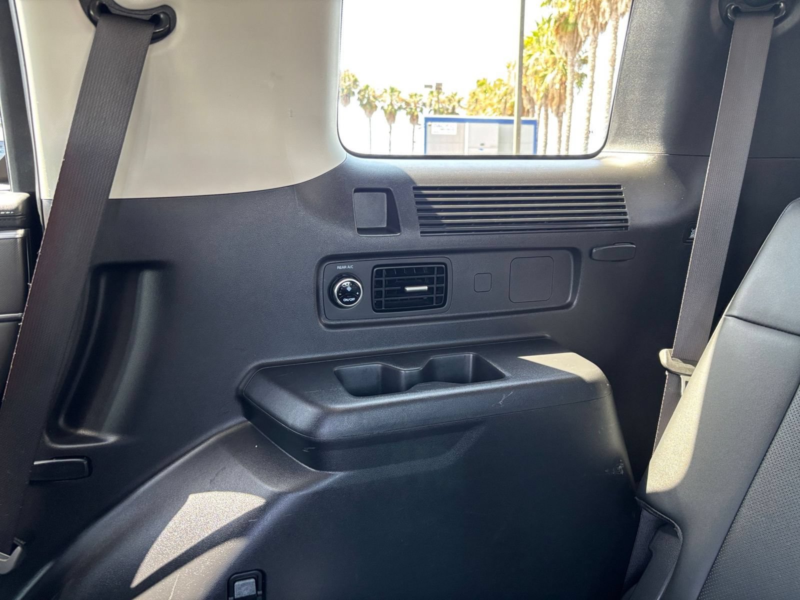 Used 2025 Hyundai Santa Fe SEL FWD image 24