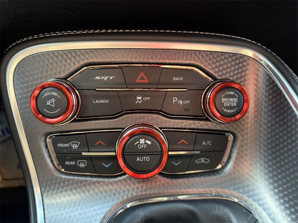 Used 2015 Dodge Challenger SRT Hellcat image 29