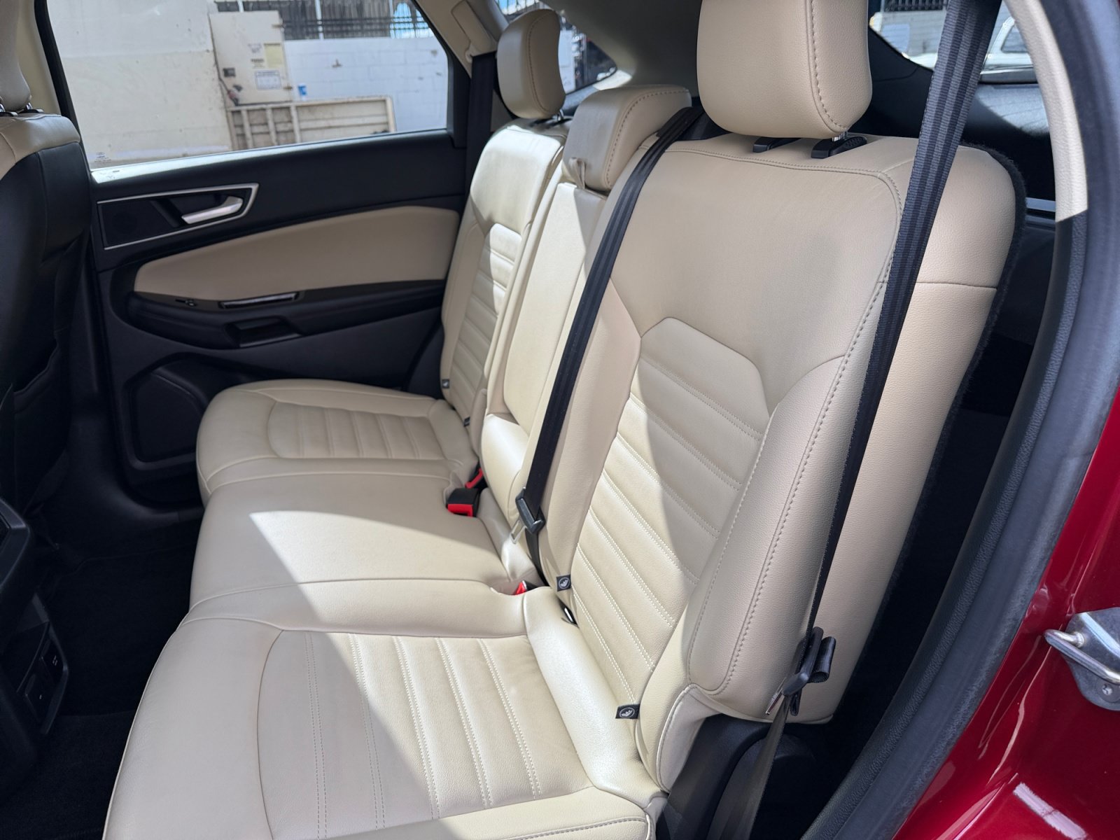 Used 2018 Ford Edge SEL w/ Equipment Group 201A FWD image 16