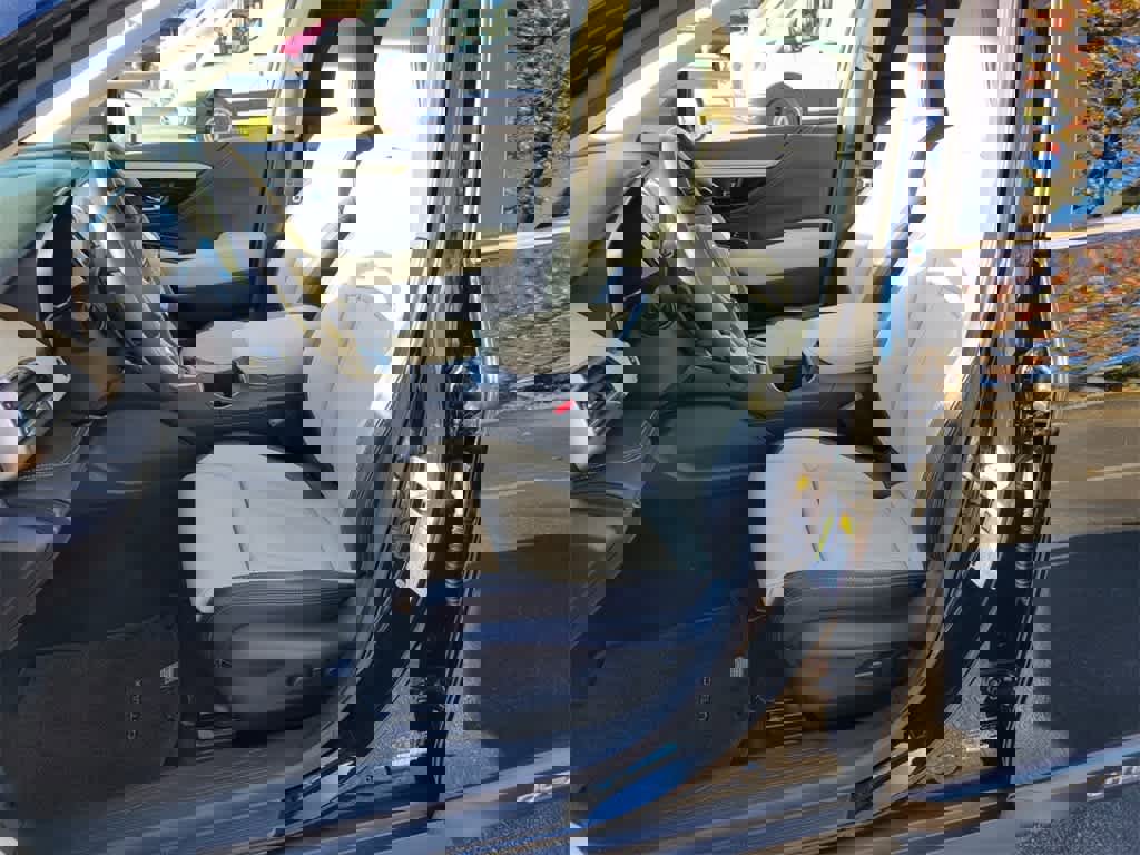 Used 2022 Subaru Outback Limited image 10