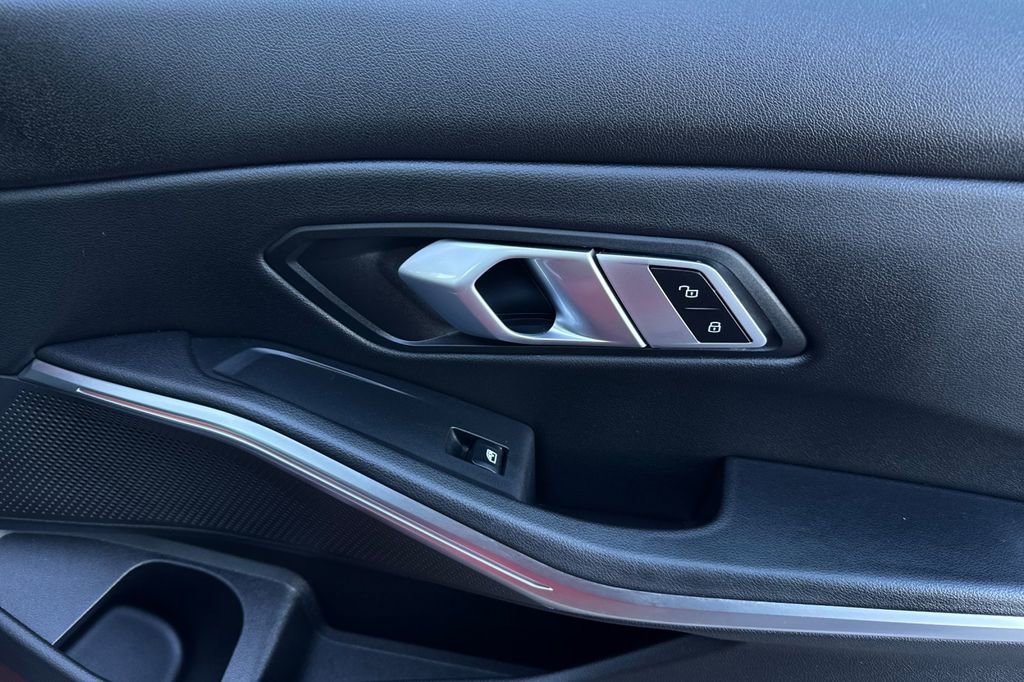 Used 2022 BMW 330i Sedan w/ Premium Package 2 image 18